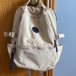 Lululemon Athletica Beige Backpack lCrew 22L cream tan